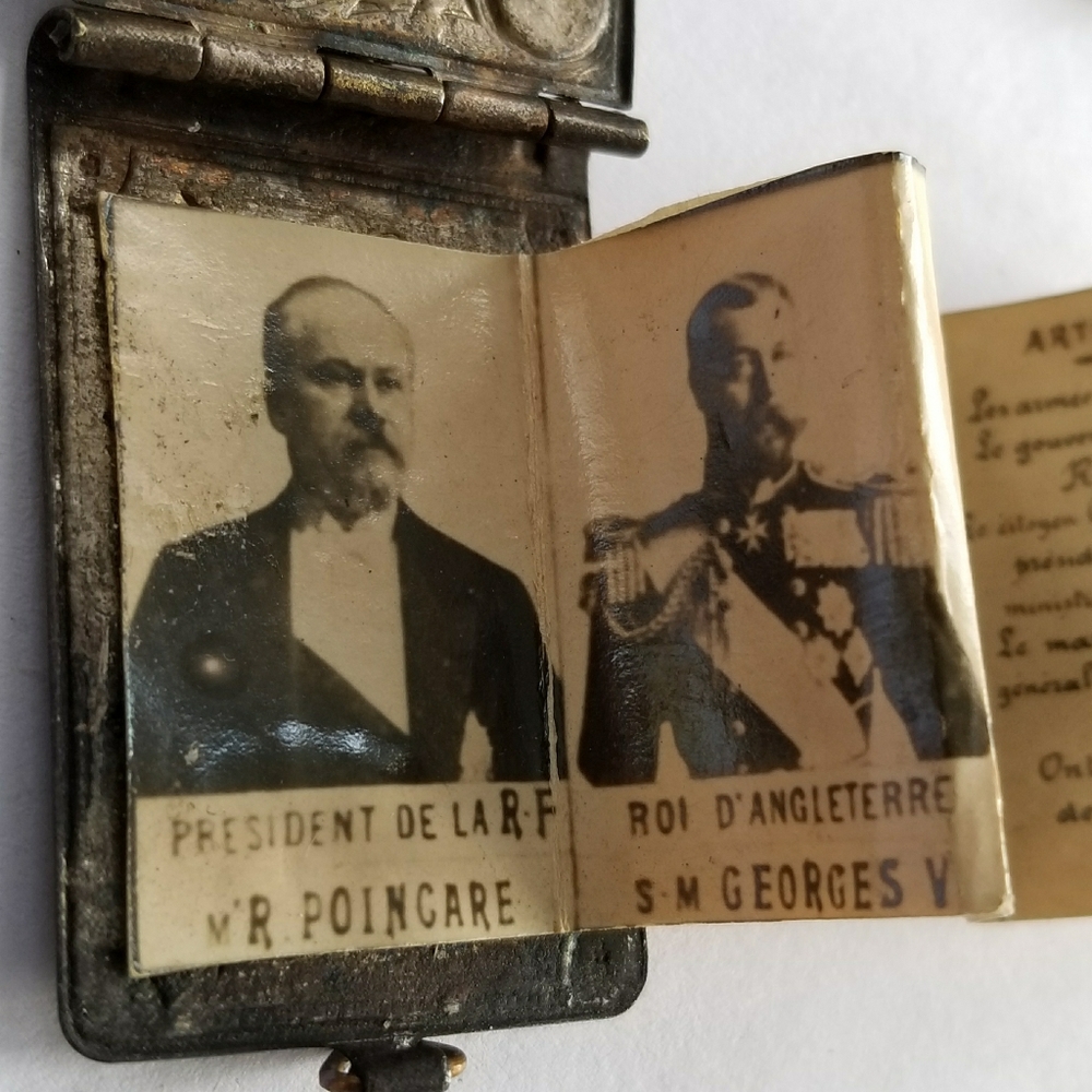 Antique WWI locket French fold out France World War 1 one sweetheart souvenir - Picture 12 of 15